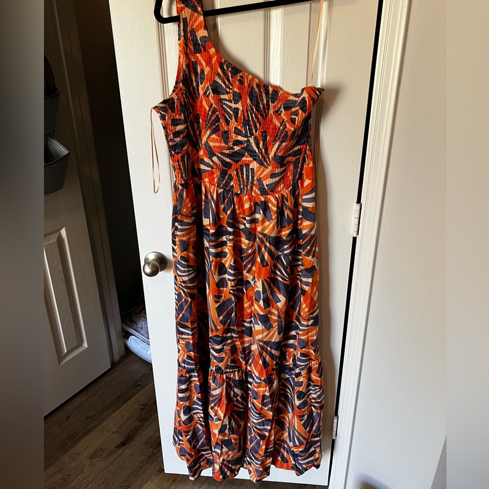 Nine West one shoulder maxi dress